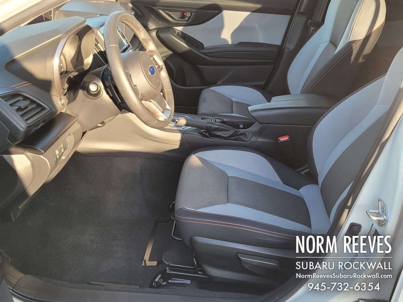 Used 2023 Subaru Crosstrek 2.0i Premium image 3