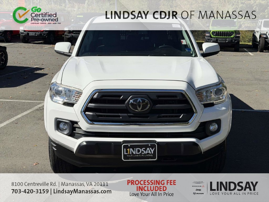 Used 2019 Toyota Tacoma SR5 AWD/4WD image 3