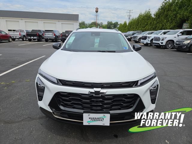 Used 2024 Chevrolet Trax ACTIV w/ Driver Confidence Package FWD image 2