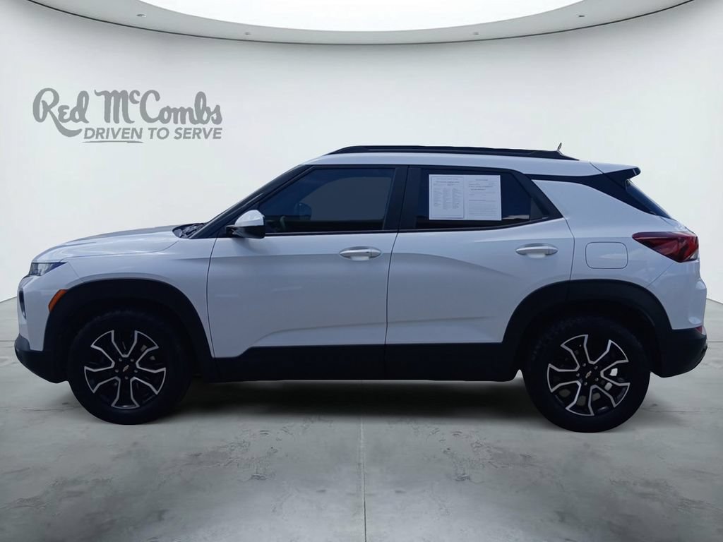 Used 2023 Chevrolet TrailBlazer ACTIV w/ Sun and Liftgate Package FWD image 2