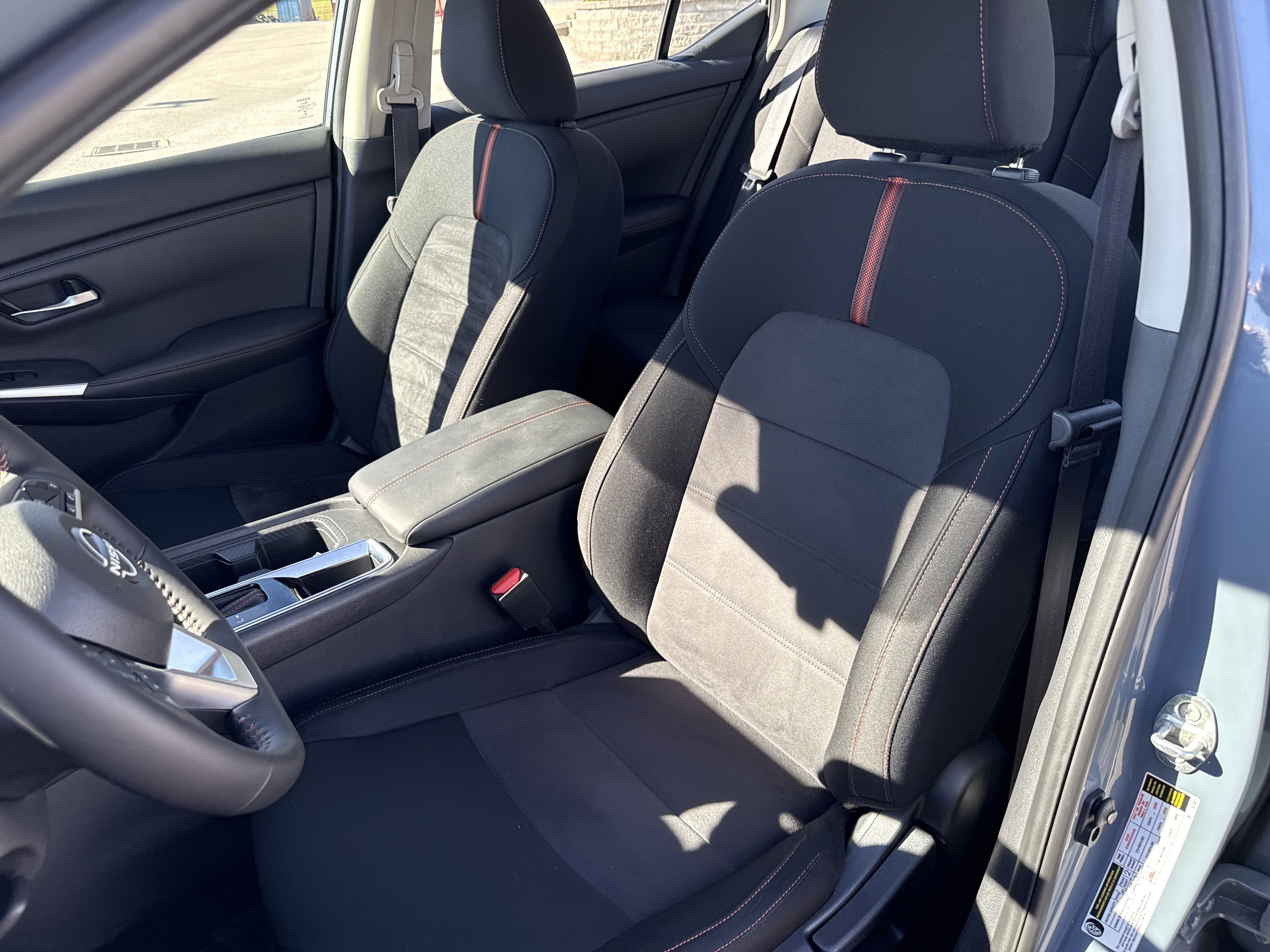 Used 2025 Nissan Sentra SR image 10