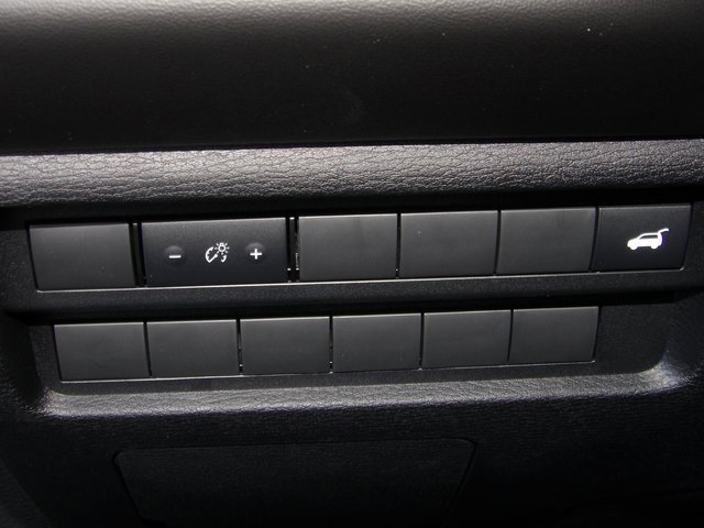 New 2025 Mitsubishi Outlander SE image 29