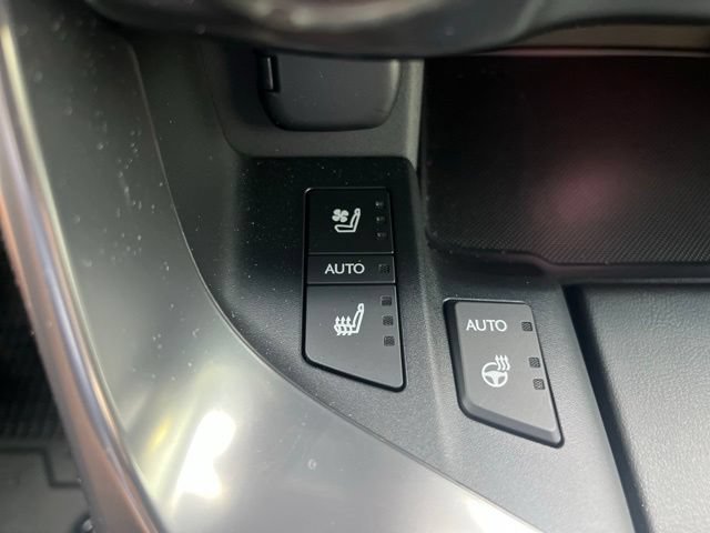 Used 2026 Lexus LX 700h Overtrail AWD/4WD image 17