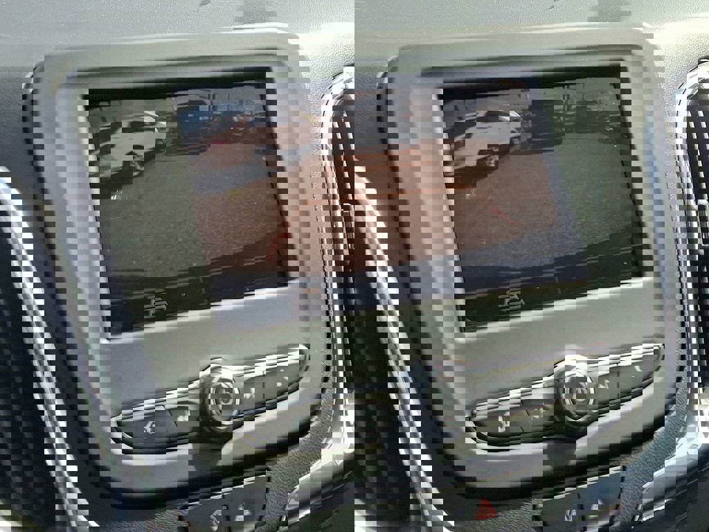 Used 2023 Chevrolet Equinox LT image 18