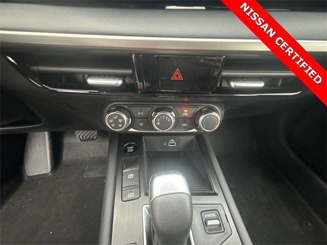 Used 2025 Nissan Kicks S image 18