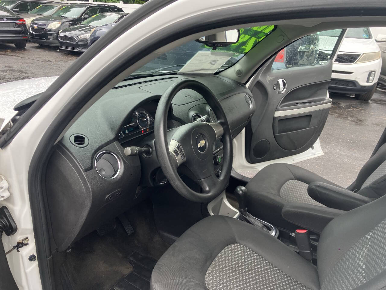 Used 2010 Chevrolet HHR LS FWD image 3
