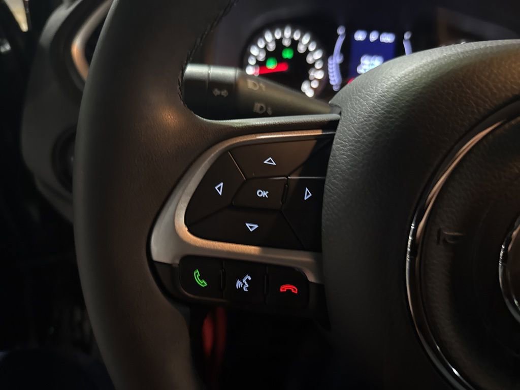 Used 2018 Jeep Renegade Latitude image 51