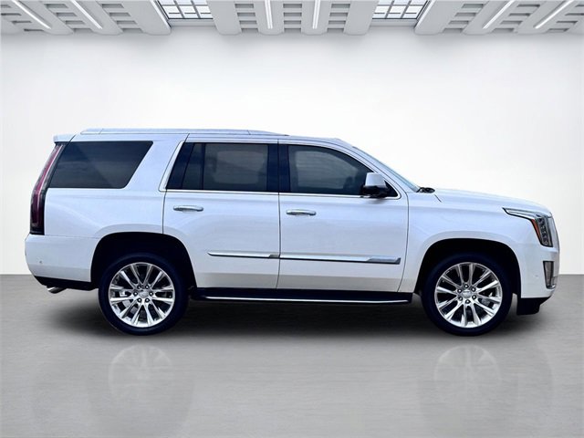 Used 2020 Cadillac Escalade Luxury image 4
