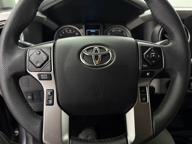Used 2022 Toyota Tacoma SR5 w/ SR5 Appearance Package (SM) AWD/4WD image 10