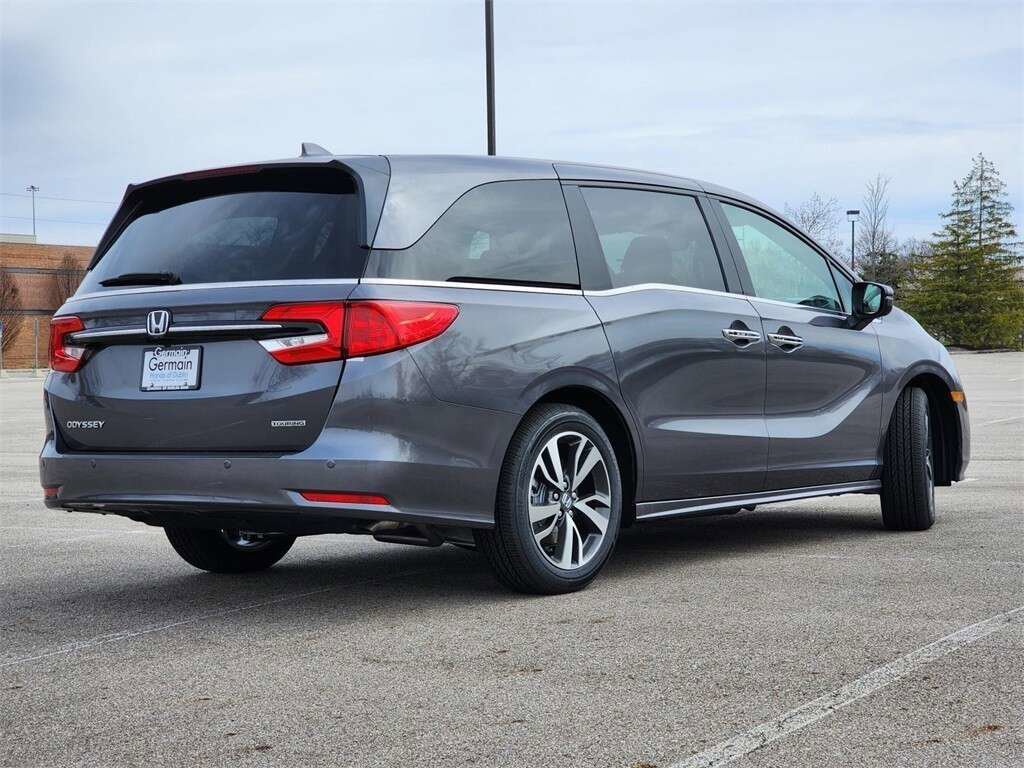 Used 2024 Honda Odyssey Touring image 16