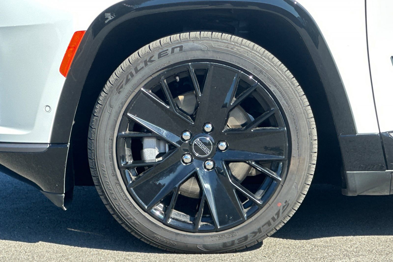 Used 2024 Jeep Wagoneer Launch Edition image 35