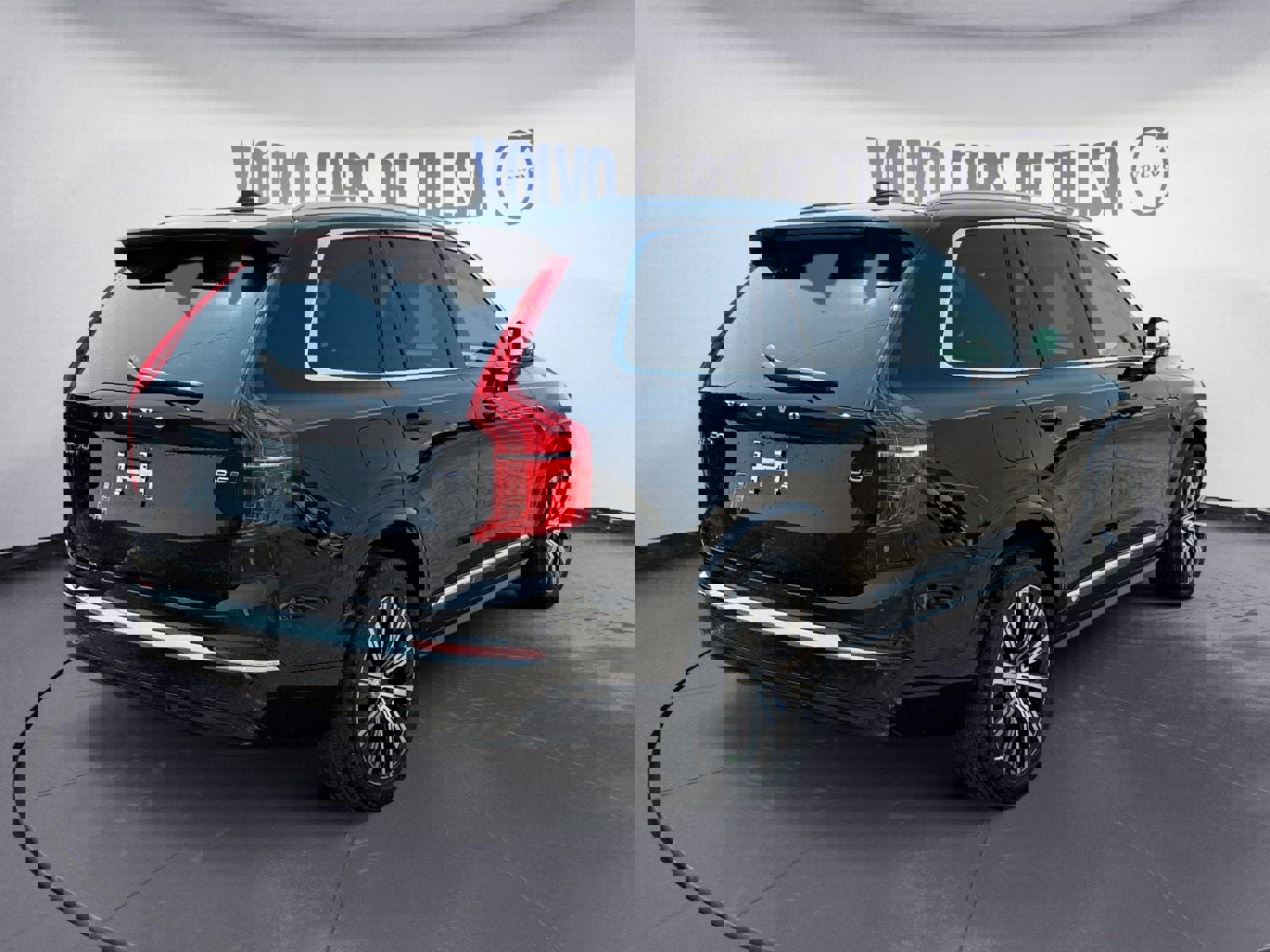 Used 2025 Volvo XC90 B5 Plus image 5