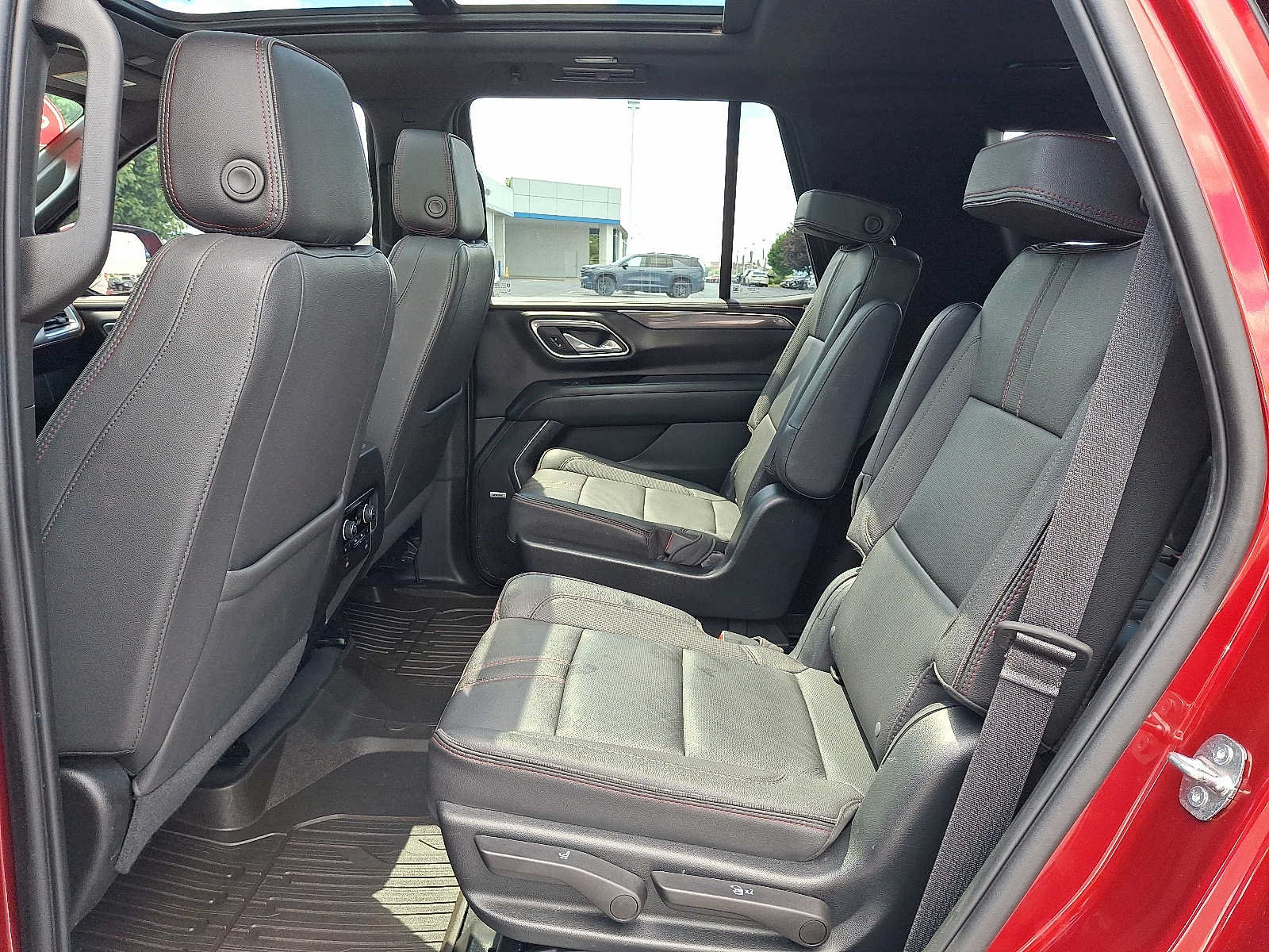 Used 2023 Chevrolet Tahoe RST w/ Luxury Package AWD/4WD image 10
