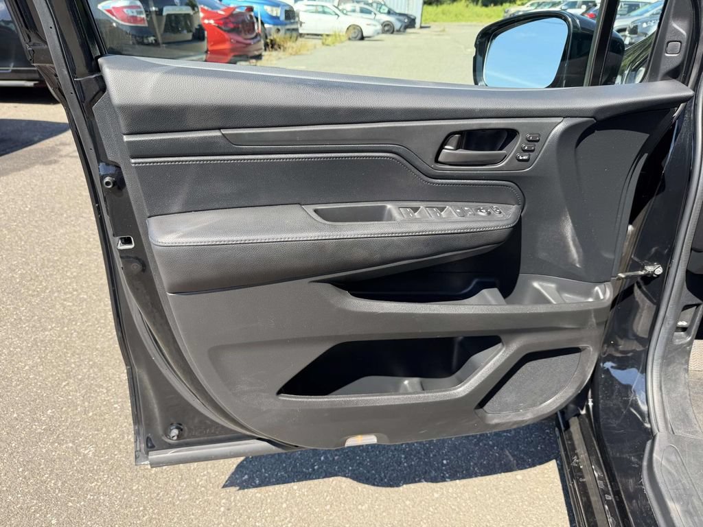 Used 2024 Honda Odyssey Sport image 13