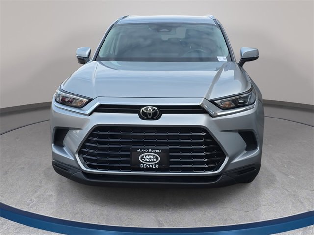 Used 2024 Toyota Grand Highlander XLE image 3