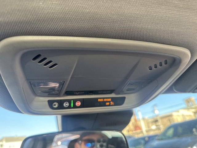 Used 2023 Chevrolet Malibu LT image 28