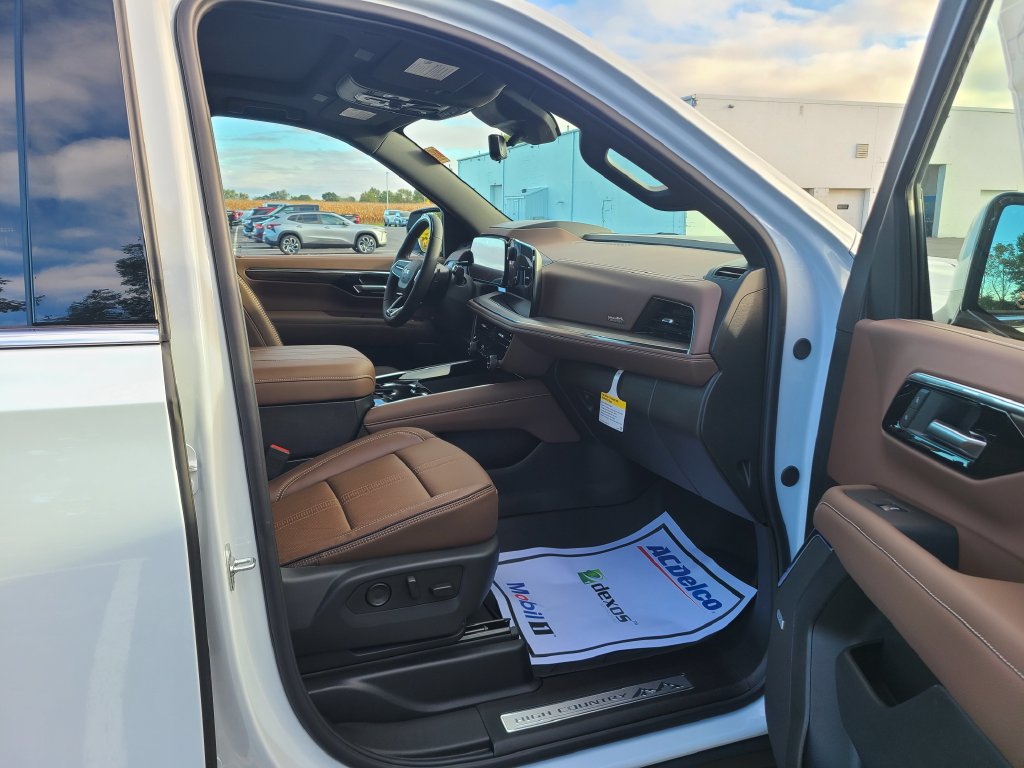 New 2027 Chevrolet Tahoe High Country AWD/4WD image 11