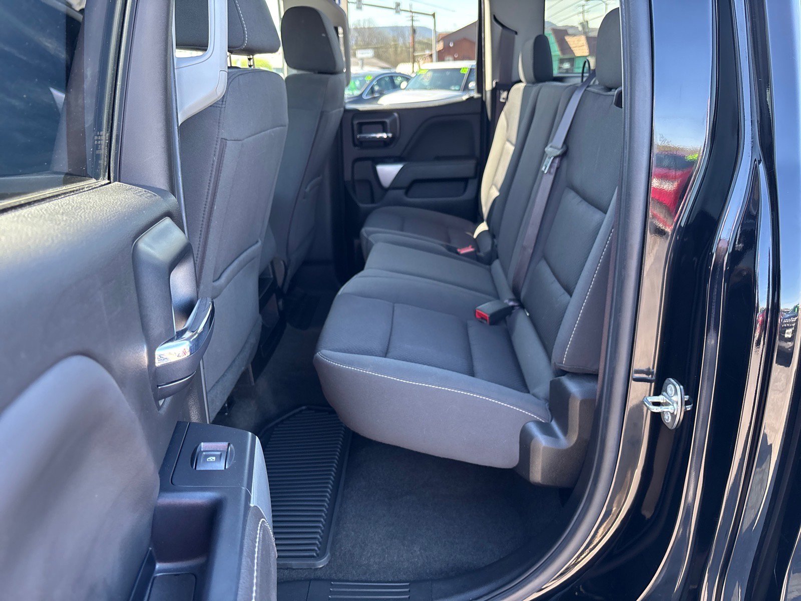 Used 2017 Chevrolet Silverado 1500 LT w/ Midnight Edition image 17