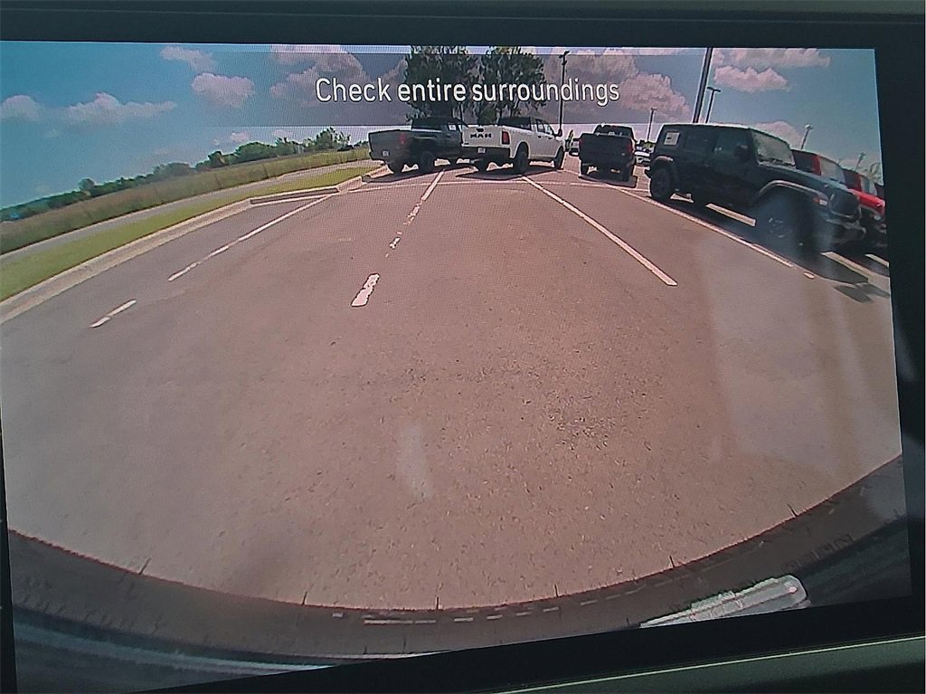 Used 2025 Jeep Wrangler Sport image 13