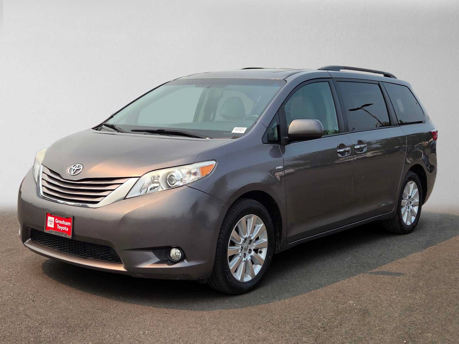 Used 2016 Toyota Sienna XLE Premium AWD/4WD image 7