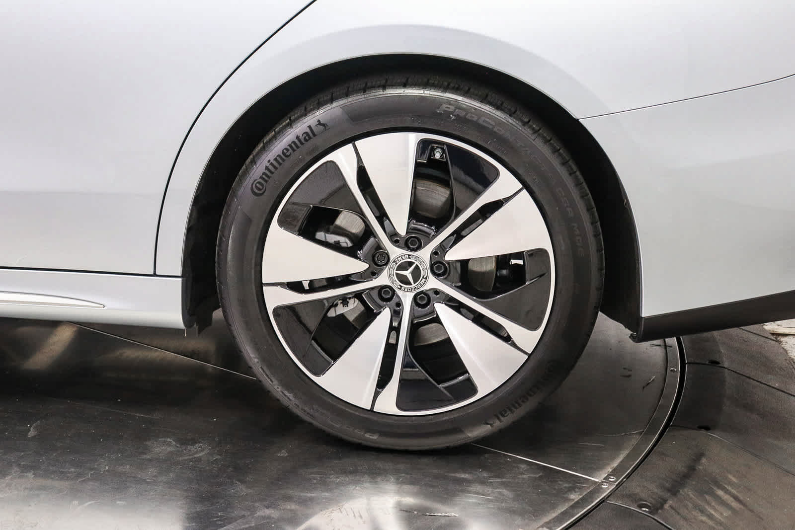 Certified 2025 Mercedes-Benz E 350 4MATIC Sedan image 11