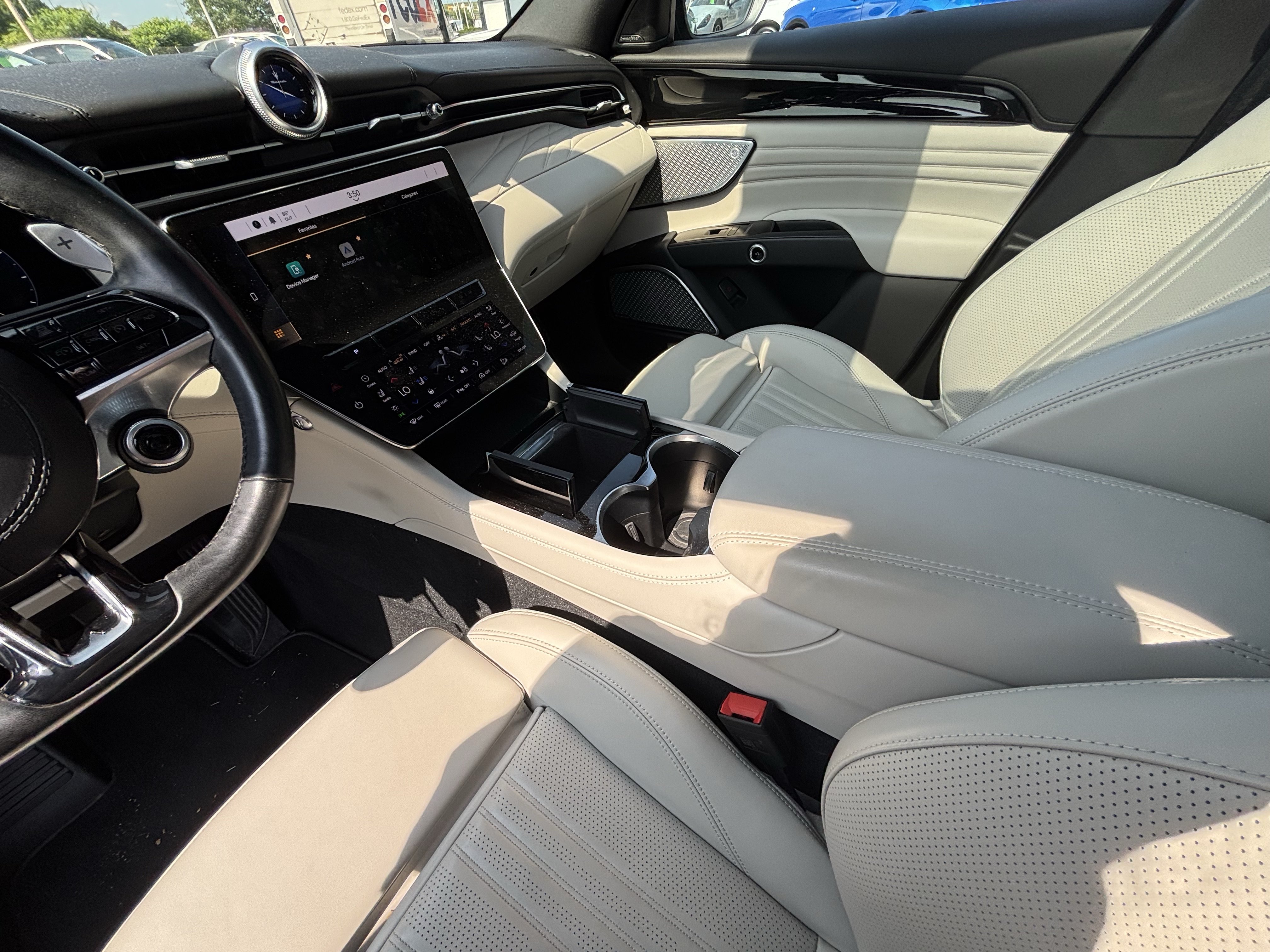 Used 2023 Maserati Grecale Folgore AWD/4WD image 24