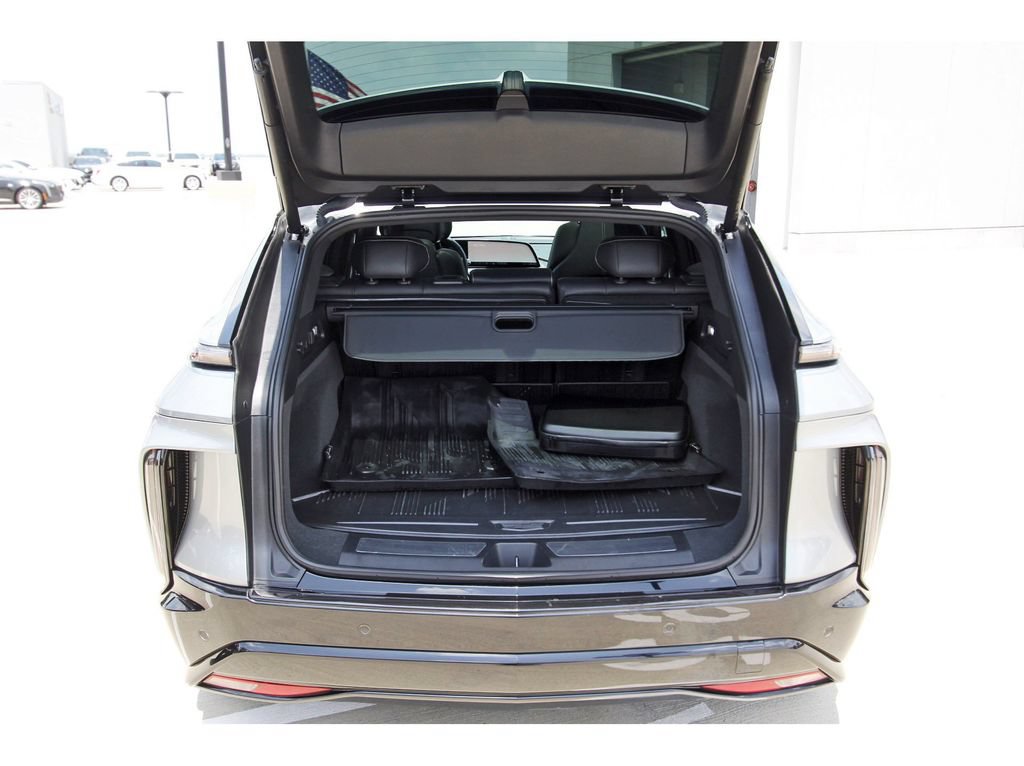 Used 2024 Cadillac Lyriq Sport w/ LPO, Floor Liner Package AWD/4WD image 28