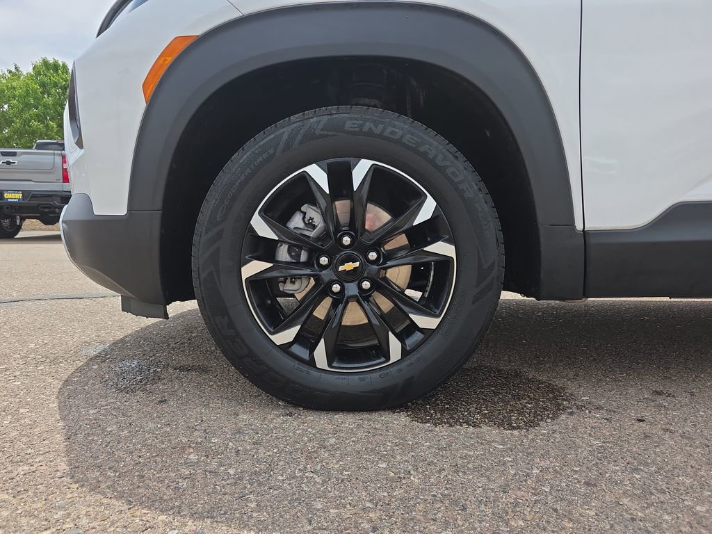 Used 2022 Chevrolet TrailBlazer LT AWD/4WD image 27
