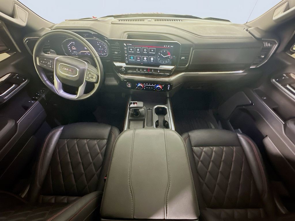 Used 2024 GMC Sierra 1500 Elevation w/ LPO, Elevation Black Package image 10