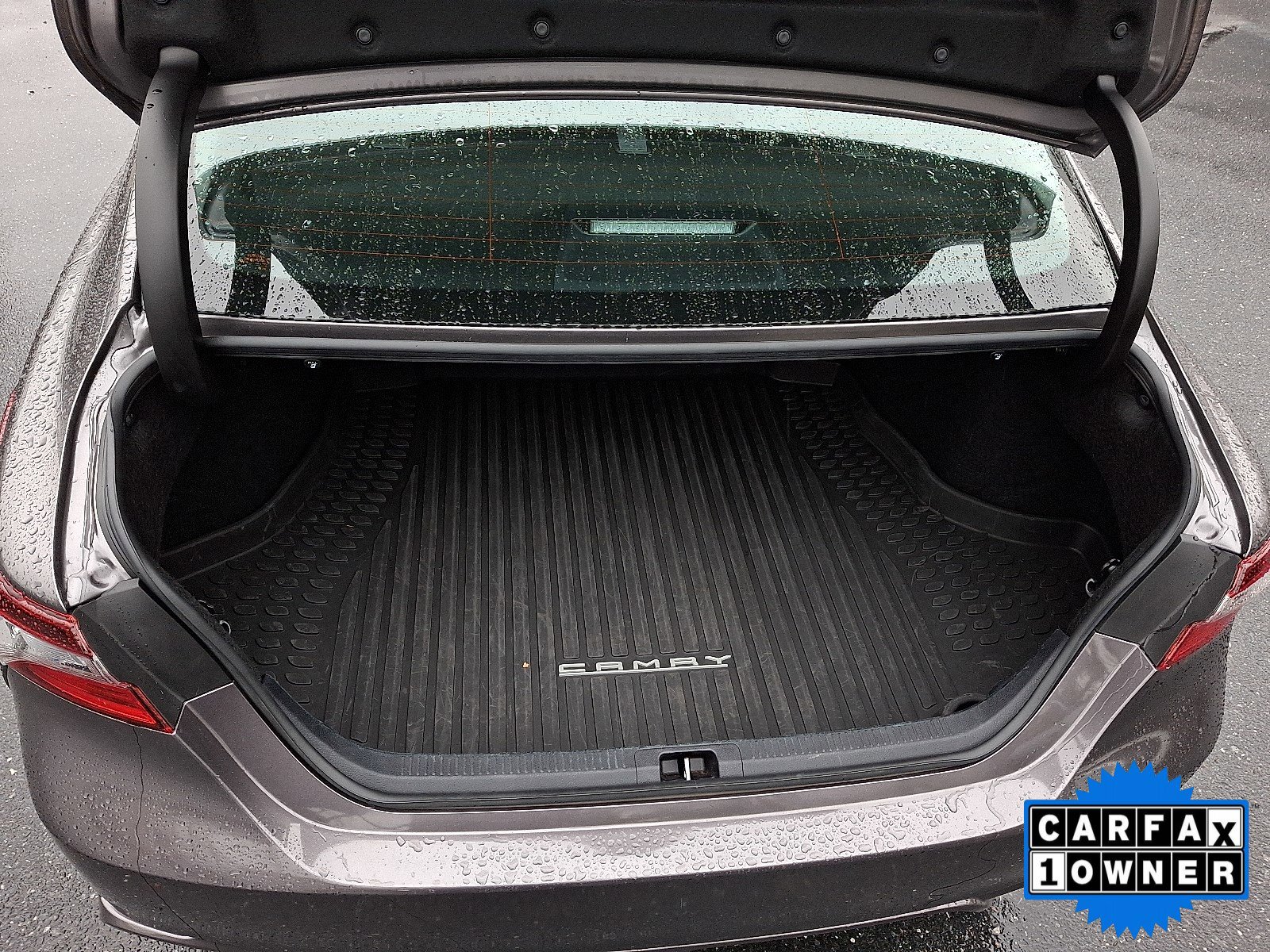 Used 2023 Toyota Camry SE image 38