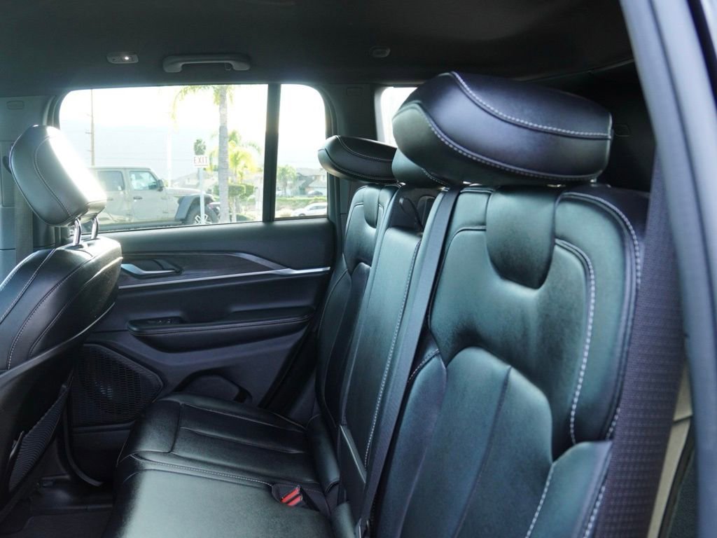 Certified 2024 Jeep Grand Cherokee Limited image 20