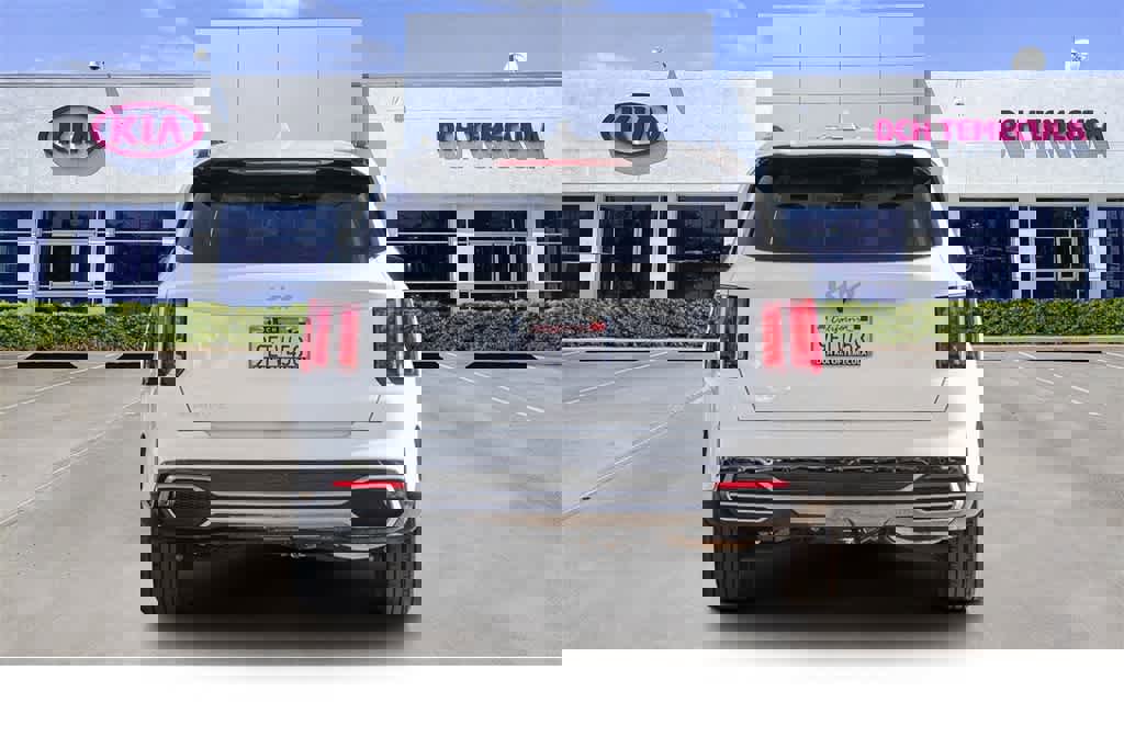 Certified 2023 Kia Sorento S image 5