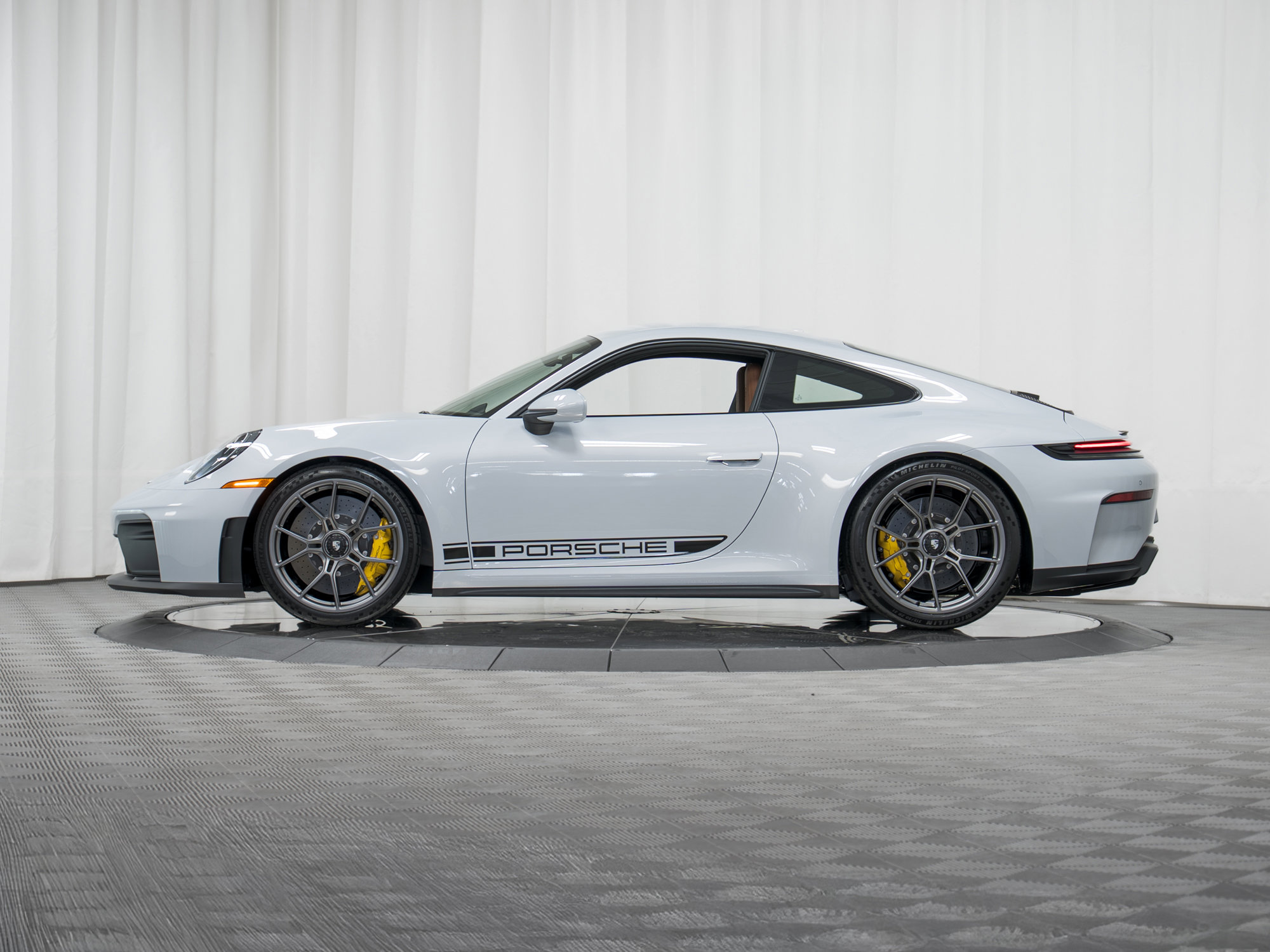 Used 2026 Porsche 911 GT3 image 36