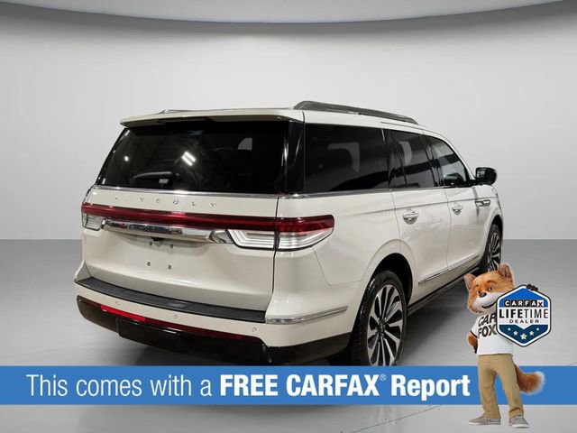 Used 2022 Lincoln Navigator Reserve image 3