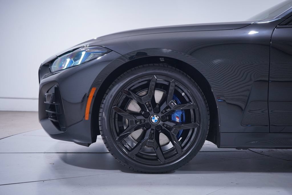 Used 2026 BMW 430i Coupe w/ M Sport Package RWD image 2