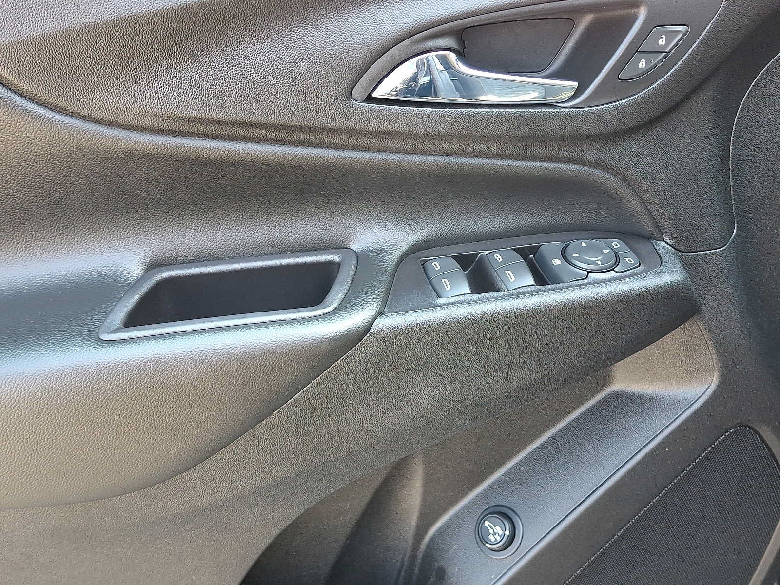 Used 2019 Chevrolet Equinox LT AWD/4WD image 12