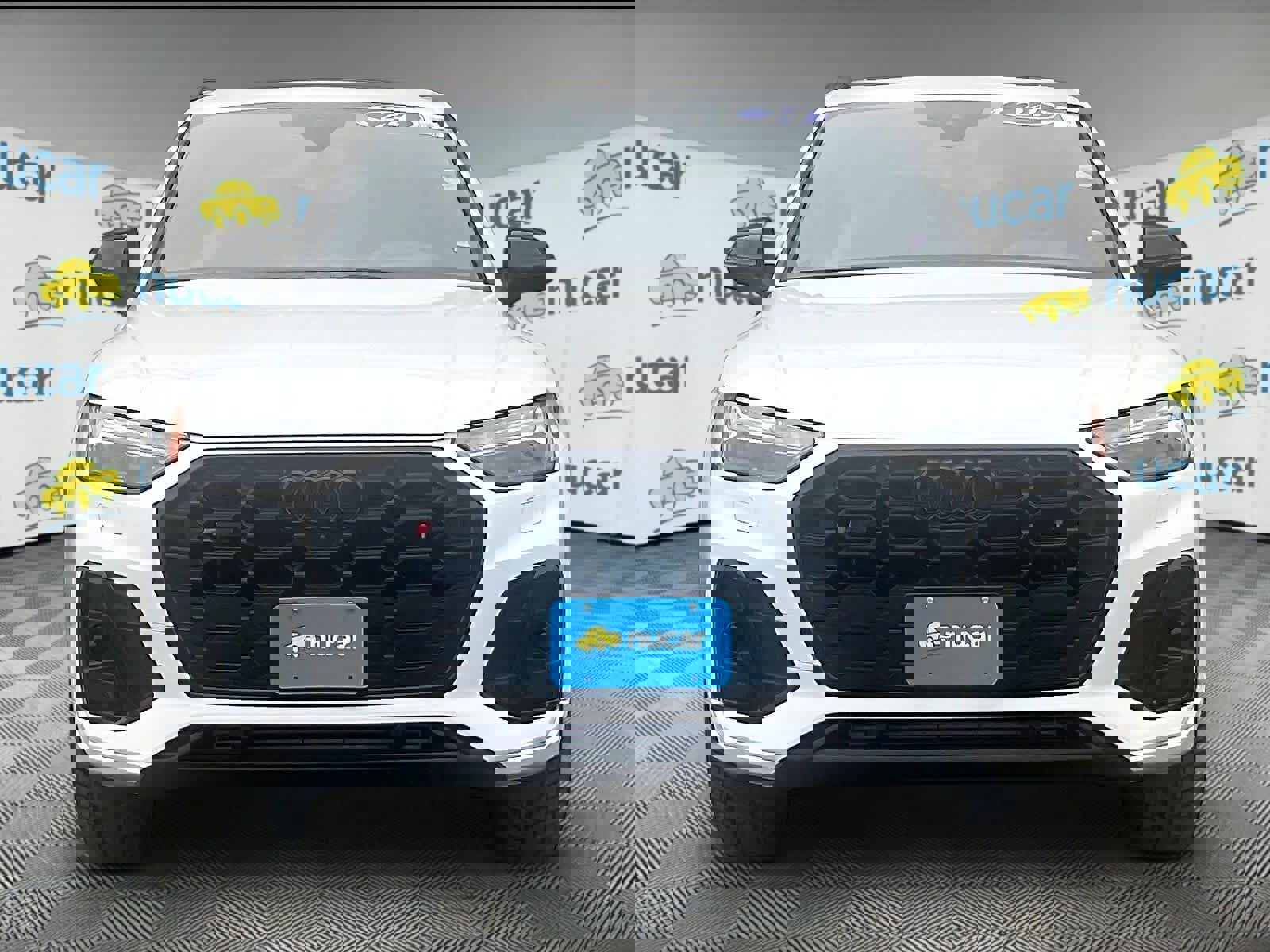 Used 2024 Audi SQ5 Prestige w/ Prestige Package image 2