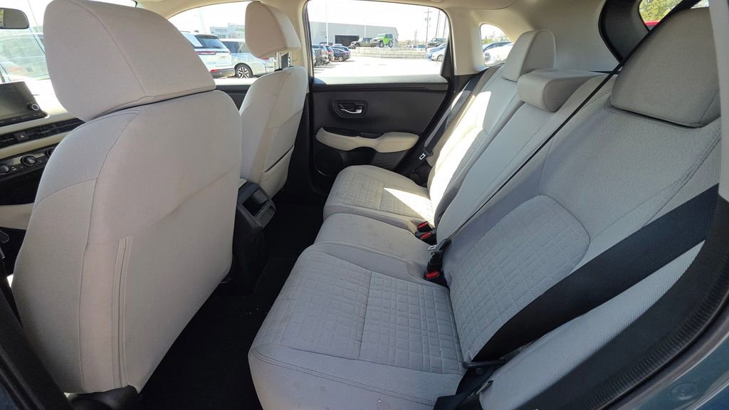 Used 2023 Honda HR-V LX image 14