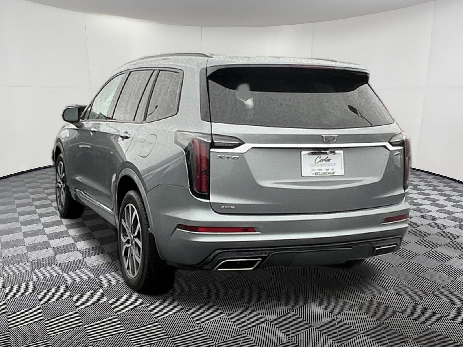 Used 2023 Cadillac XT6 Sport w/ Technology Package image 4
