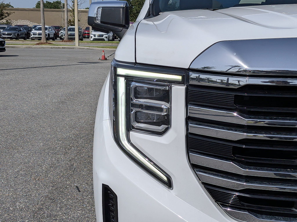 Certified 2025 GMC Sierra 1500 SLT RWD image 9