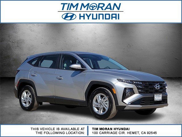 New 2025 Hyundai Tucson SE image 1