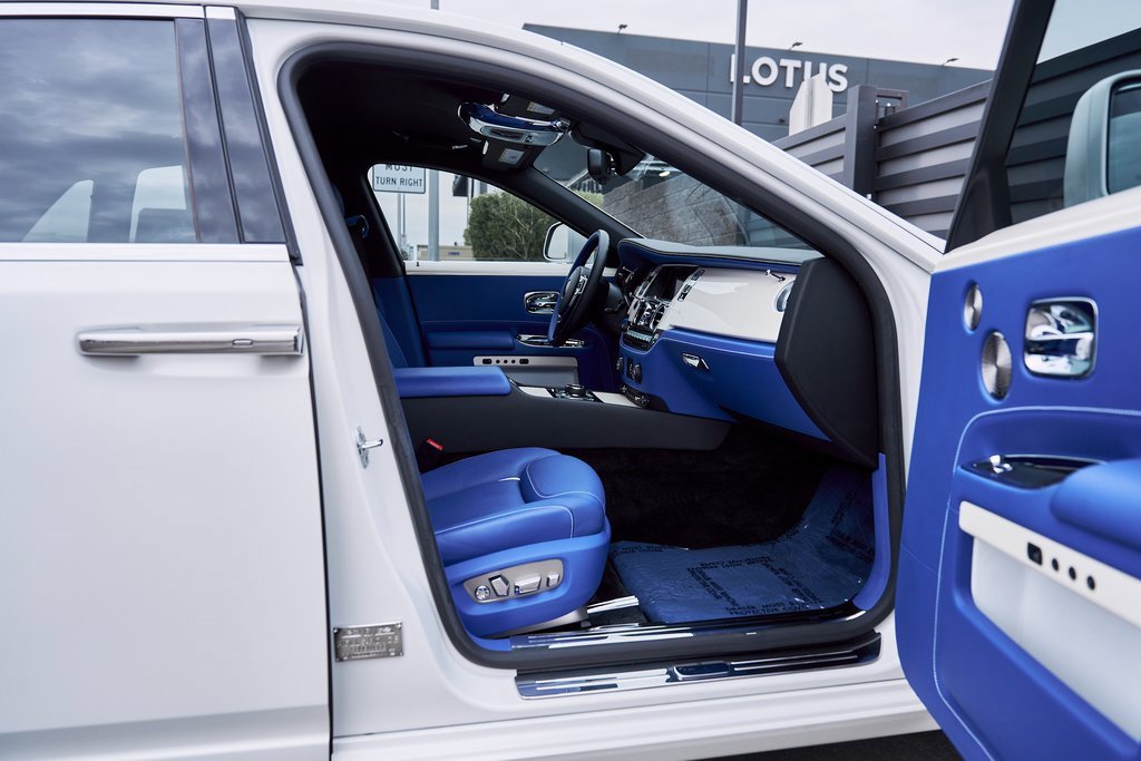 Used 2019 Rolls-Royce Ghost image 23