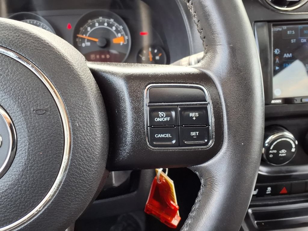 Used 2017 Jeep Patriot High Altitude FWD image 13