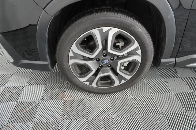 Certified 2023 Subaru Ascent Limited w/ Technology Package image 17