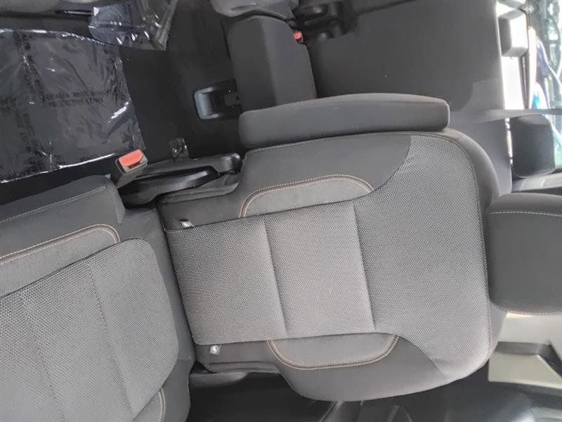 Used 2020 Chevrolet Traverse LT image 14