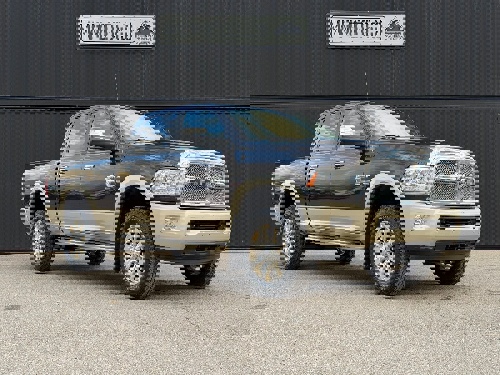 Used 2017 RAM 3500 Laramie Longhorn image 1