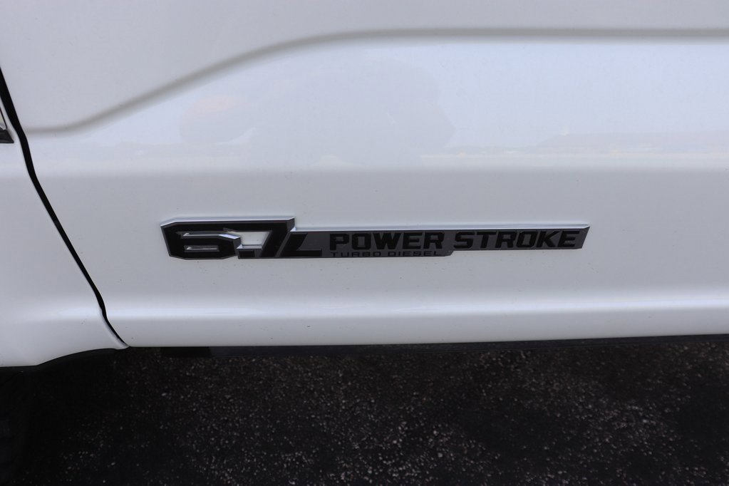 New 2025 Ford F250 King Ranch w/ Chrome Package image 9