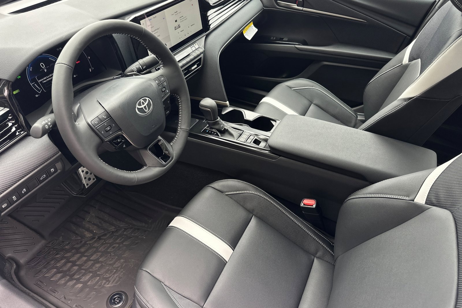 New 2026 Toyota Camry Hybrid image 10