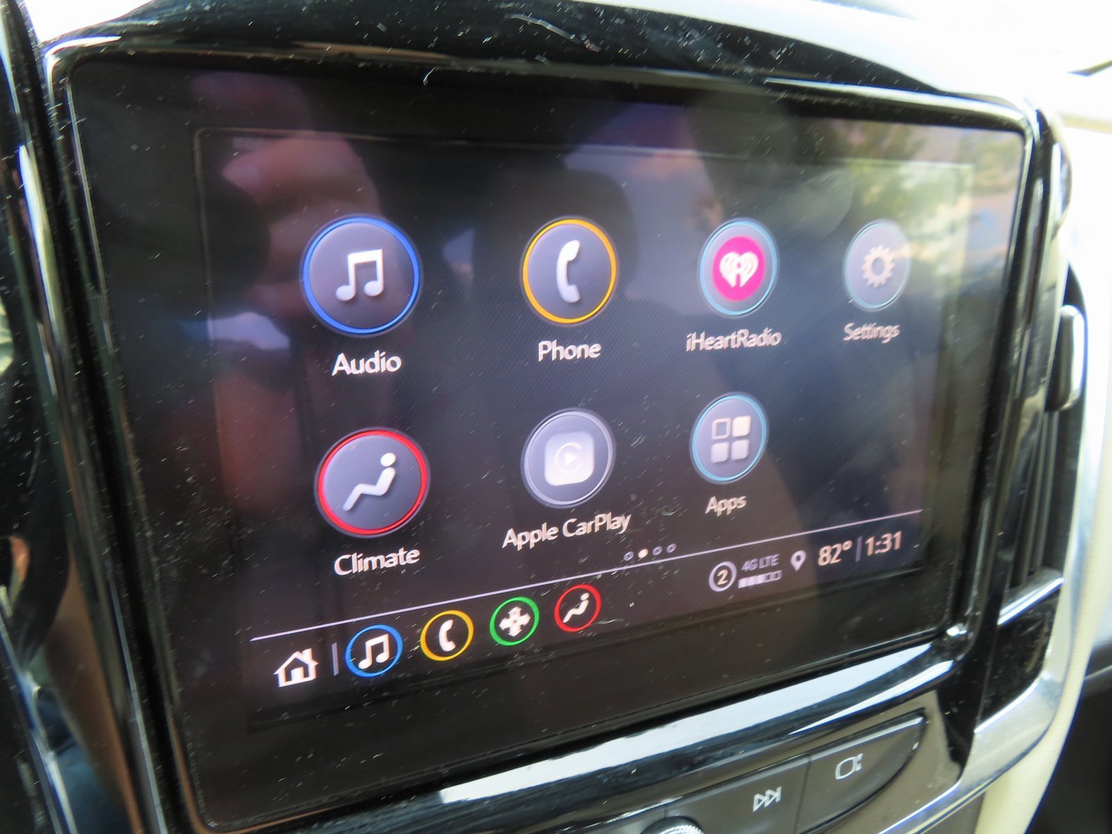 Used 2022 Chevrolet Traverse LT image 24