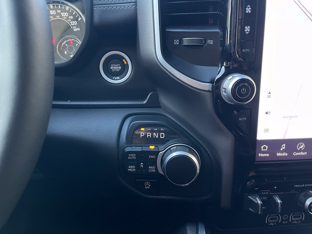 Used 2025 RAM 1500 Big Horn AWD/4WD image 25